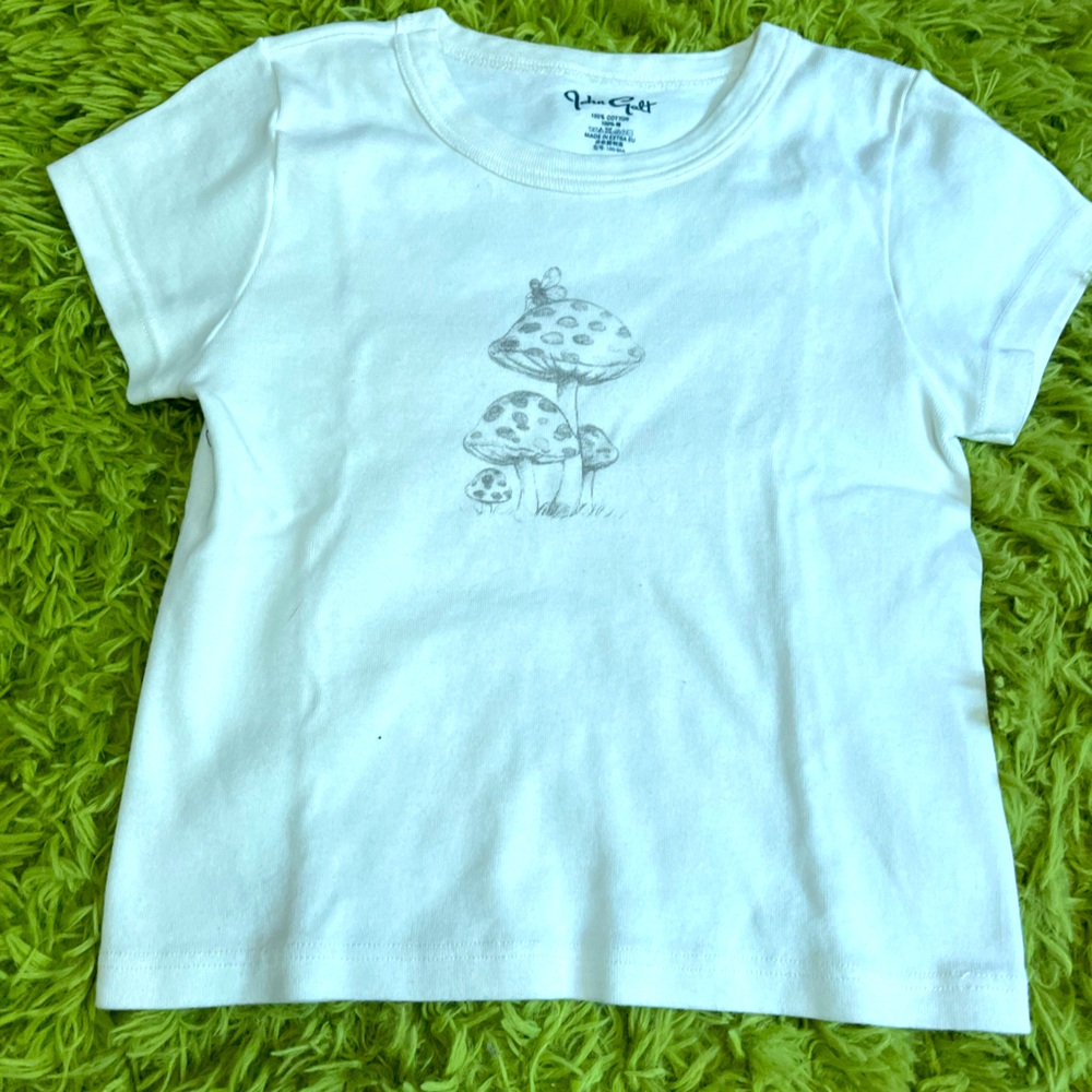 Pacsun tiny tee